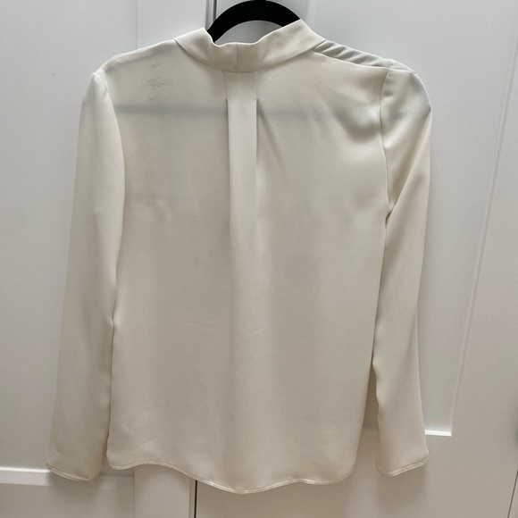 Babaton Akira Blouse - Size XS - Picture 2 of 3